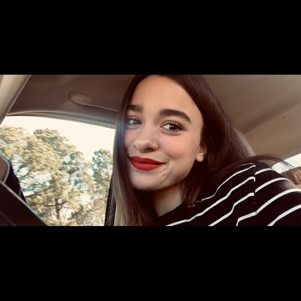 Meet your Posher, Angela